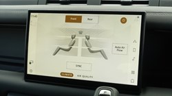 LAND ROVER DEFENDER 3.0 D300 Outbound 130 5dr Auto 3282232