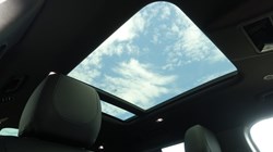 LAND ROVER DEFENDER 3.0 D300 Outbound 130 5dr Auto 3282241