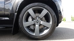 LAND ROVER DEFENDER 3.0 D300 Outbound 130 5dr Auto 3282217