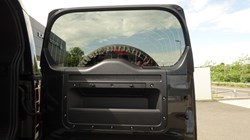 LAND ROVER DEFENDER 3.0 D300 Outbound 130 5dr Auto 3282253