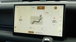 LAND ROVER DEFENDER 3.0 D300 Outbound 130 5dr Auto 3282233