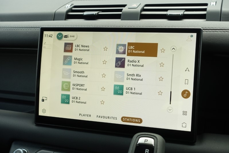  LAND ROVER DEFENDER 3.0 D300 Outbound 130 5dr Auto 3282227