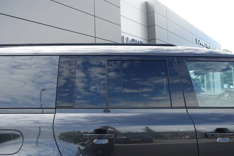  LAND ROVER DEFENDER 3.0 D300 Outbound 130 5dr Auto 3282266