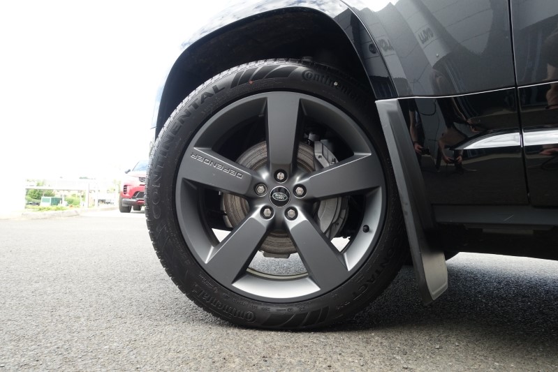  LAND ROVER DEFENDER 3.0 D300 Outbound 130 5dr Auto 3282273