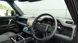 LAND ROVER DEFENDER 3.0 D300 Outbound 130 5dr Auto 3282239
