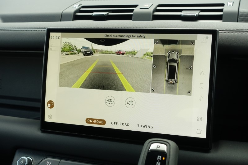  LAND ROVER DEFENDER 3.0 D300 Outbound 130 5dr Auto 3282228