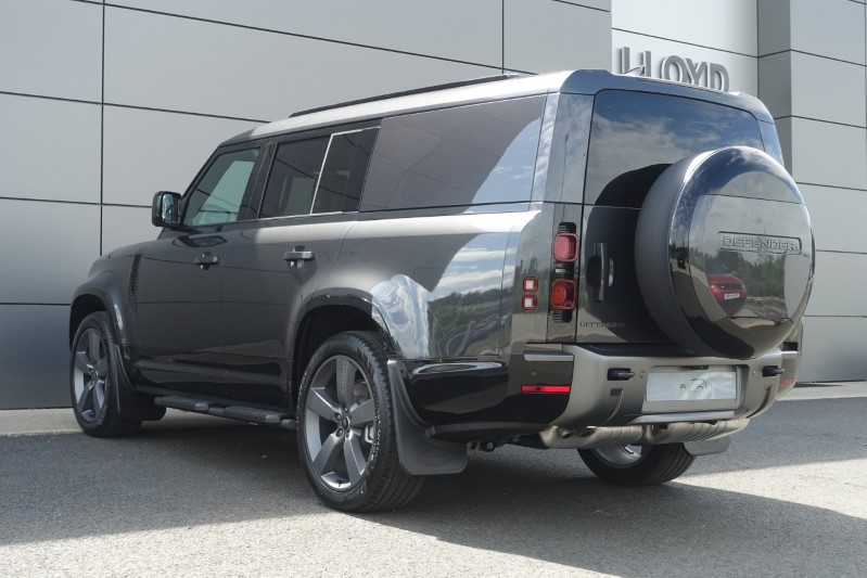  LAND ROVER DEFENDER 3.0 D300 Outbound 130 5dr Auto 3282211