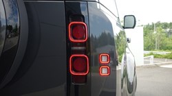 LAND ROVER DEFENDER 3.0 D300 Outbound 130 5dr Auto 3282268