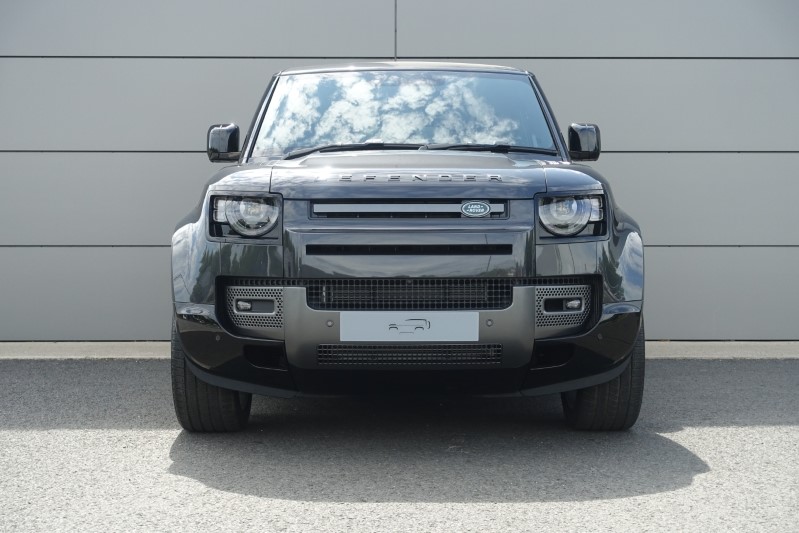  LAND ROVER DEFENDER 3.0 D300 Outbound 130 5dr Auto 3282216