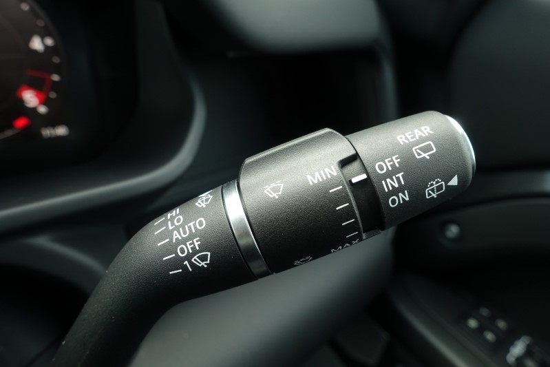  LAND ROVER DEFENDER 3.0 D300 Outbound 130 5dr Auto 3282221