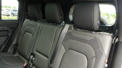 LAND ROVER DEFENDER 3.0 D300 Outbound 130 5dr Auto 3282257