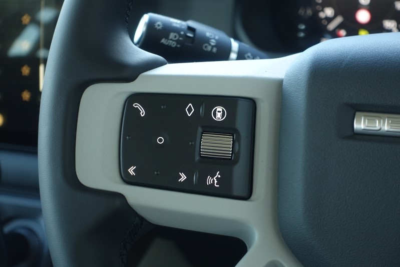  LAND ROVER DEFENDER 3.0 D250 HSE 90 3dr Auto 3278655