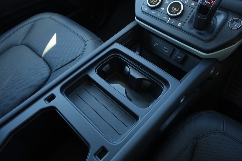  LAND ROVER DEFENDER 3.0 D250 HSE 90 3dr Auto 3278668