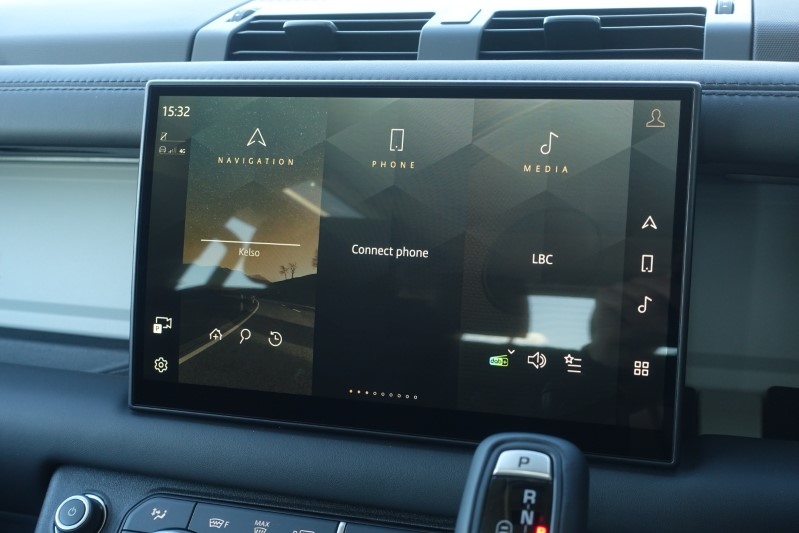  LAND ROVER DEFENDER 3.0 D250 HSE 90 3dr Auto 3278656