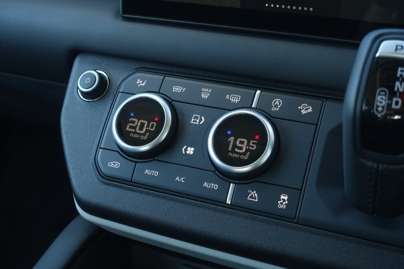  LAND ROVER DEFENDER 3.0 D250 HSE 90 3dr Auto 3278667