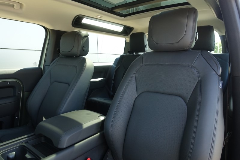  LAND ROVER DEFENDER 3.0 D250 HSE 90 3dr Auto 3278681