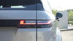 LAND ROVER RANGE ROVER EVOQUE 2.0 D200 Dynamic HSE 5dr Auto 3287671