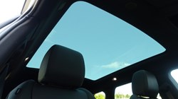 LAND ROVER RANGE ROVER EVOQUE 2.0 D200 Dynamic HSE 5dr Auto 3287633