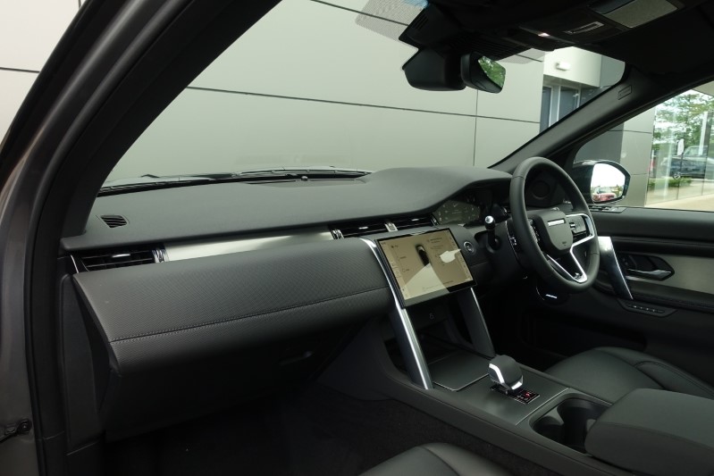 2024 (74) LAND ROVER DISCOVERY SPORT 1.5 P300e Dynamic SE 5dr Auto [5 Seat] 3340931