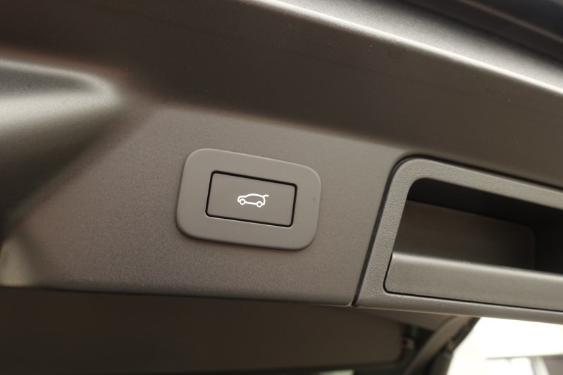 2024 (74) LAND ROVER RANGE ROVER VELAR 2.0 D200 MHEV Dynamic SE 5dr Auto 3422844