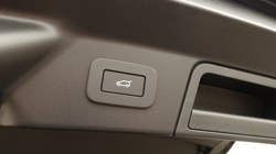 2024 (74) LAND ROVER RANGE ROVER VELAR 2.0 D200 MHEV Dynamic SE 5dr Auto 3422844