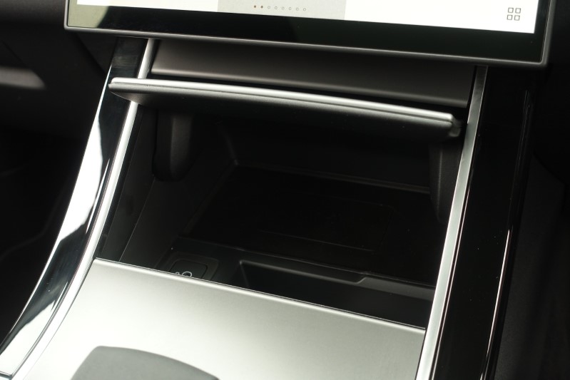 2024 (74) LAND ROVER RANGE ROVER VELAR 2.0 D200 MHEV Dynamic SE 5dr Auto 3422830