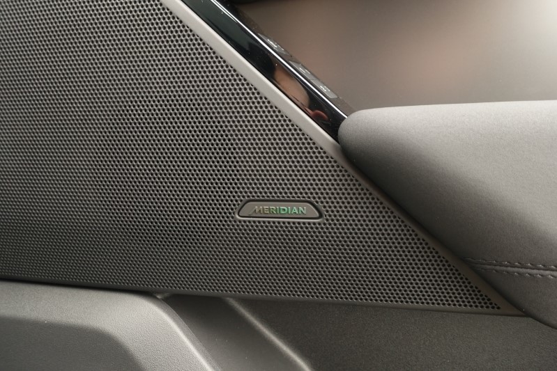 2024 (74) LAND ROVER RANGE ROVER VELAR 2.0 D200 MHEV Dynamic SE 5dr Auto 3422837