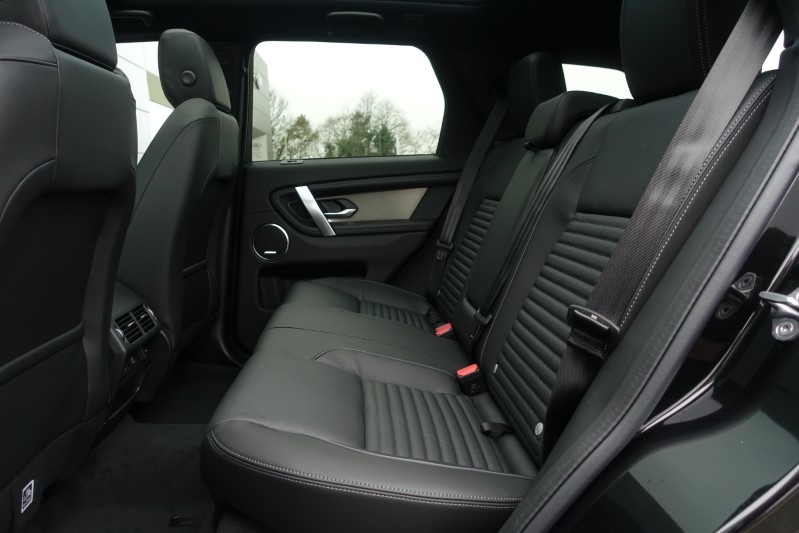 2025 (74) LAND ROVER DISCOVERY SPORT 1.5 P270e Dynamic SE 5dr Auto [5 Seat] 3653964