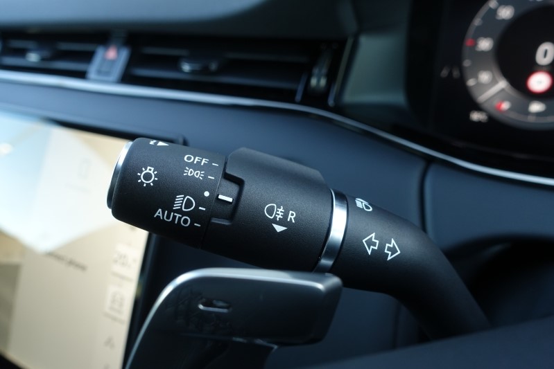  LAND ROVER RANGE ROVER EVOQUE 2.0 D200 Dynamic HSE 5dr Auto 3520101