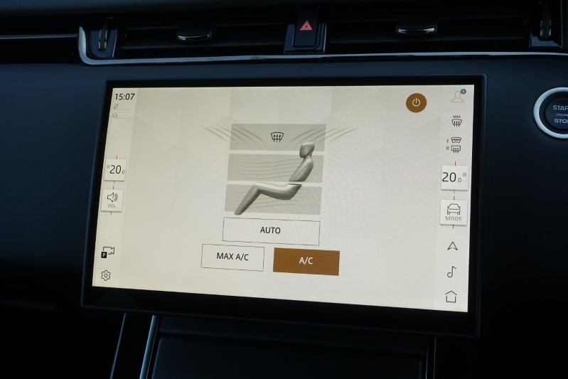  LAND ROVER RANGE ROVER EVOQUE 2.0 D200 Dynamic HSE 5dr Auto 3520110