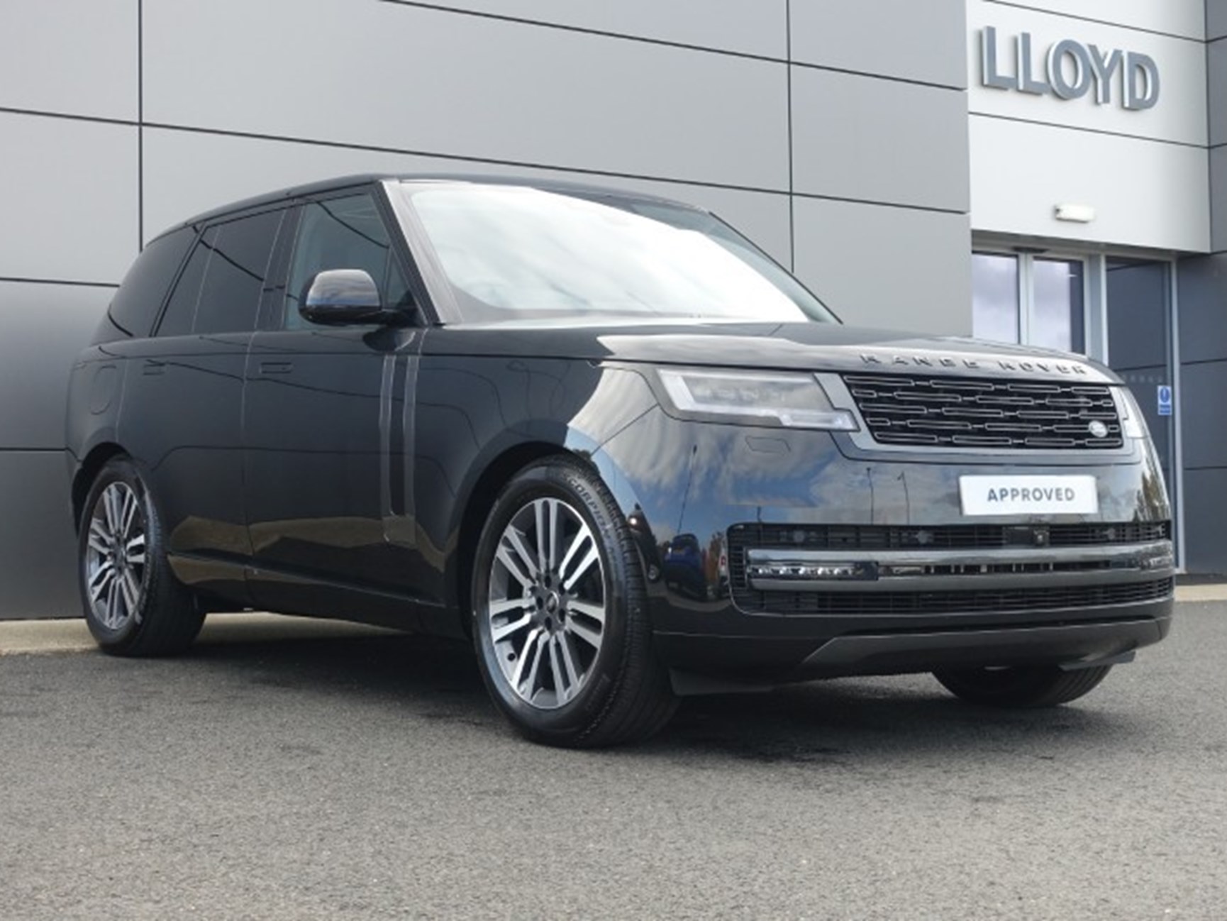 New LAND ROVER RANGE ROVER 3.0 D350 SE 4dr Auto Black - £113100.00 ...