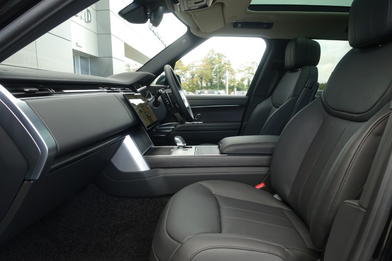  LAND ROVER RANGE ROVER 3.0 D350 SE 4dr Auto 4608083