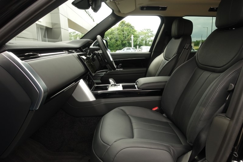  LAND ROVER RANGE ROVER 3.0 D350 SE 4dr Auto 4619290