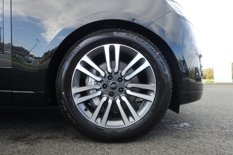  LAND ROVER RANGE ROVER 3.0 D350 SE 4dr Auto 4618891