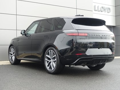 LAND ROVER RANGE ROVER SPORT 3.0 D300 Dynamic SE 5dr Auto