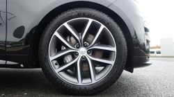LAND ROVER RANGE ROVER SPORT 3.0 D300 Dynamic SE 5dr Auto 4623706