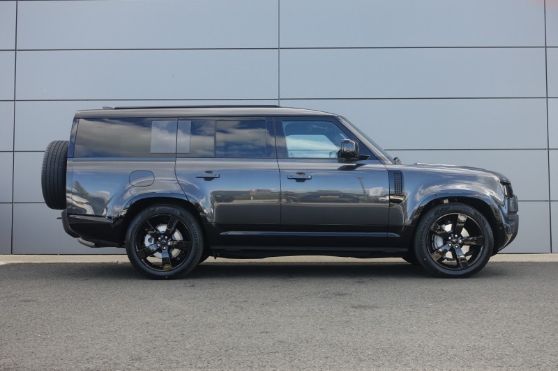  LAND ROVER DEFENDER 3.0 D350 X-Dynamic HSE 130 5dr Auto 4592851