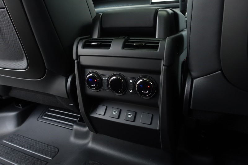  LAND ROVER DEFENDER 4.4 P635 Octa 110 5dr Auto 4764559