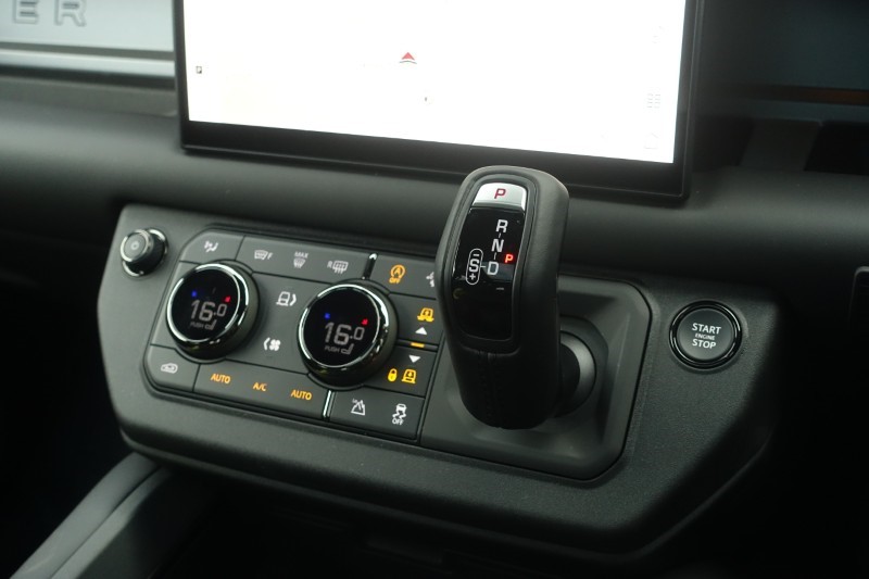  LAND ROVER DEFENDER 4.4 P635 Octa 110 5dr Auto 4764554