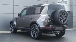 LAND ROVER DEFENDER 4.4 P635 Octa 110 5dr Auto 4764544