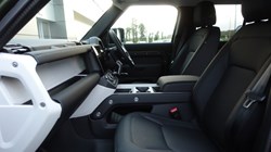 LAND ROVER DEFENDER 3.0 D250 S 110 5dr Auto 4823829