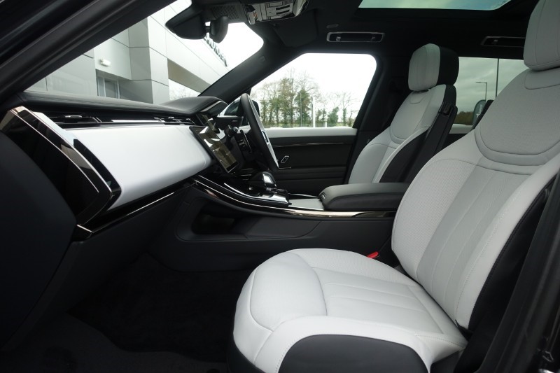  LAND ROVER RANGE ROVER SPORT 3.0 D300 Dynamic SE 5dr Auto 4985258