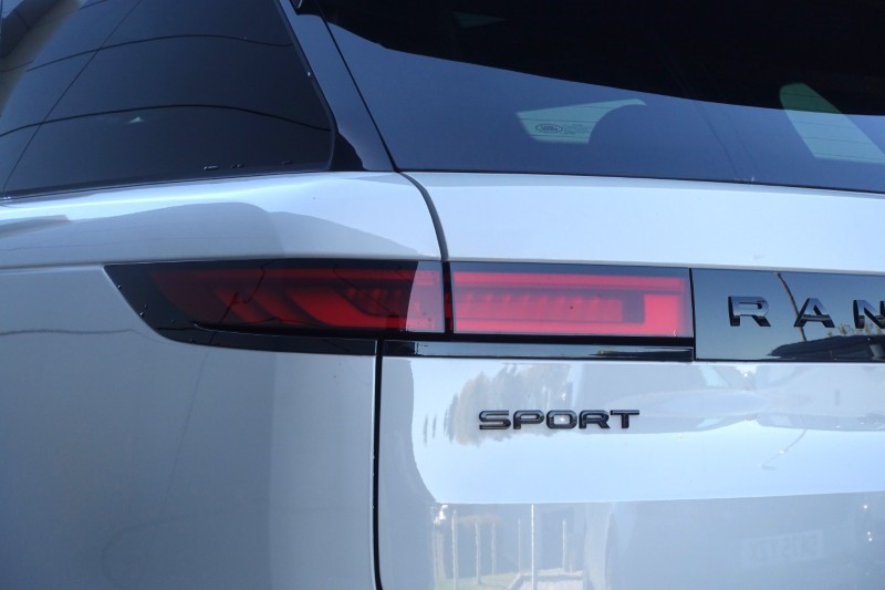  LAND ROVER RANGE ROVER SPORT 3.0 D300 Dynamic SE 5dr Auto 5359316