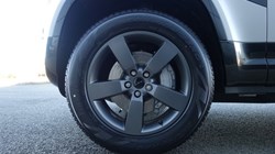 LAND ROVER DEFENDER 3.0 D350 X-Dynamic SE 110 5dr Auto 5306877