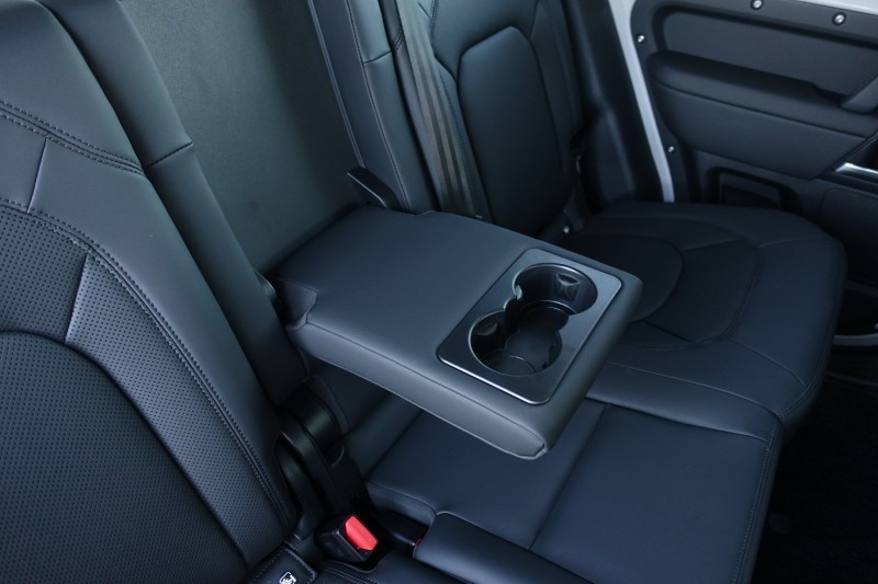  LAND ROVER DEFENDER 3.0 D350 X-Dynamic SE 110 5dr Auto 5306906