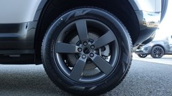 LAND ROVER DEFENDER 3.0 D350 X-Dynamic SE 110 5dr Auto 5306876