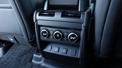 LAND ROVER DEFENDER 3.0 D350 X-Dynamic SE 110 5dr Auto 5306863