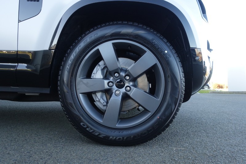  LAND ROVER DEFENDER 3.0 D350 X-Dynamic SE 110 5dr Auto 5306853