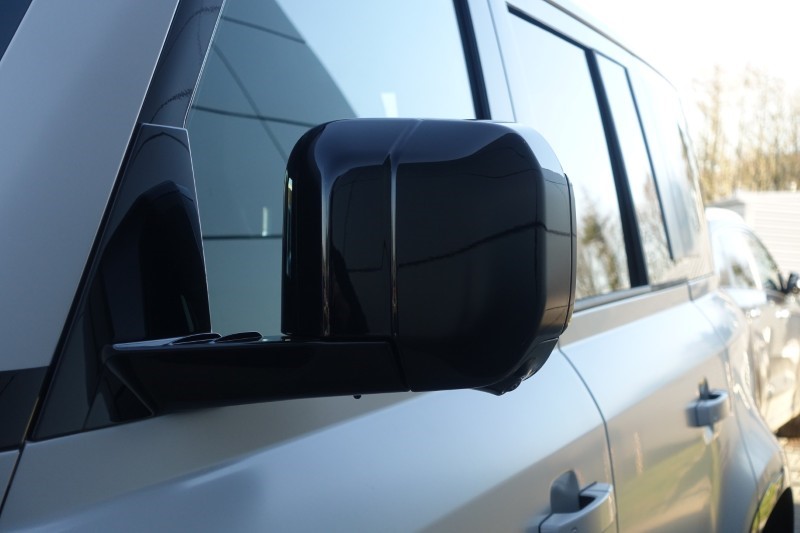  LAND ROVER DEFENDER 3.0 D350 X-Dynamic SE 110 5dr Auto 5306878