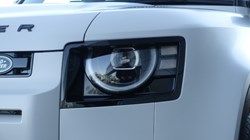 LAND ROVER DEFENDER 3.0 D350 X-Dynamic SE 110 5dr Auto 5306879